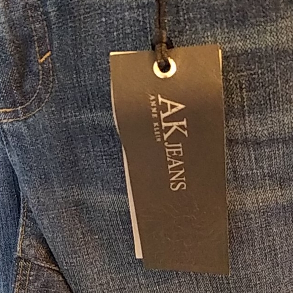 Anne Klein Capri Jeans - Picture 3 of 7